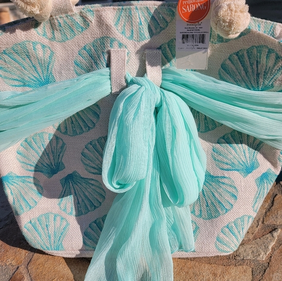 Mud Pie NWT large Canvas Tote With Removable Sarong - Picture 2 of 5